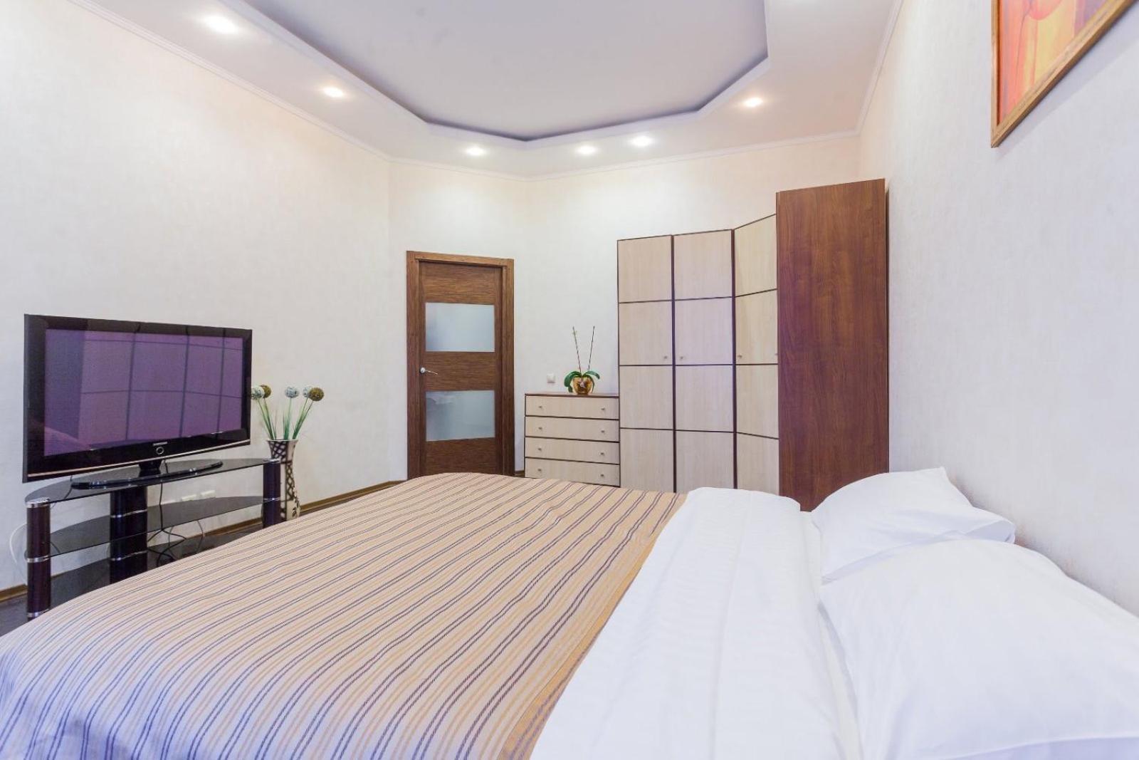 Navit Apartments With Breakfast,Near The Railway Station, The City Center, The Park Kiev Eksteriør billede